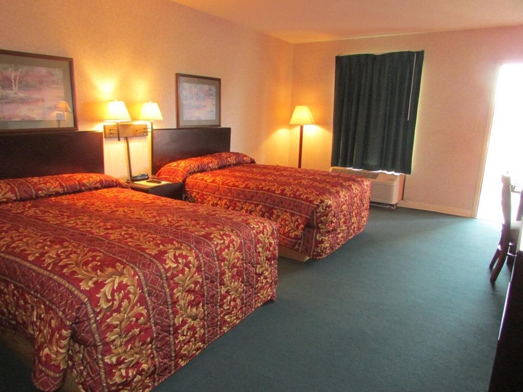 New Valdosta Inn And Suites Номер фото